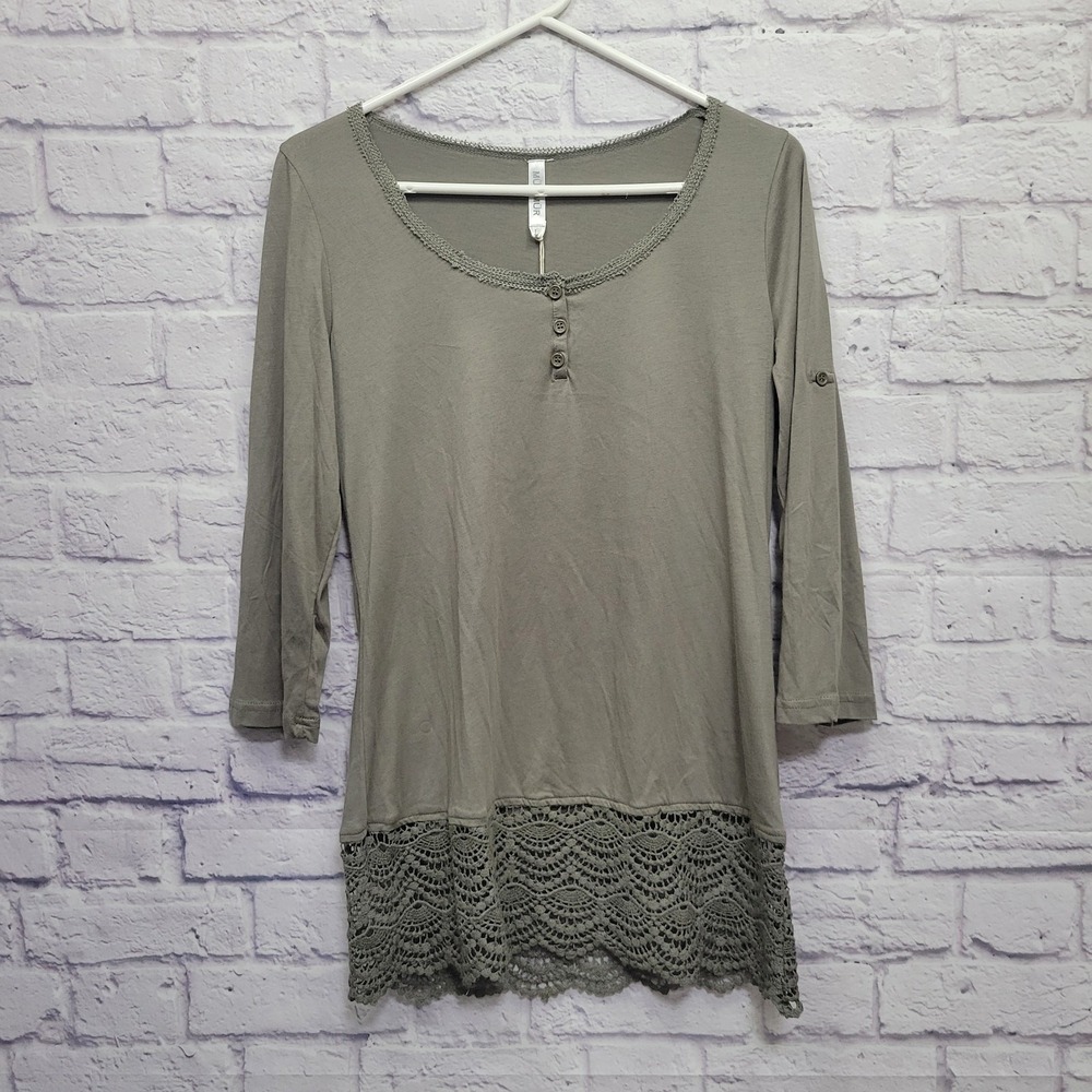 NEW Mur‎ Mur Lacy Hem Stretch Top Size L Romantic Earthy Neutral Quiet Luxe
